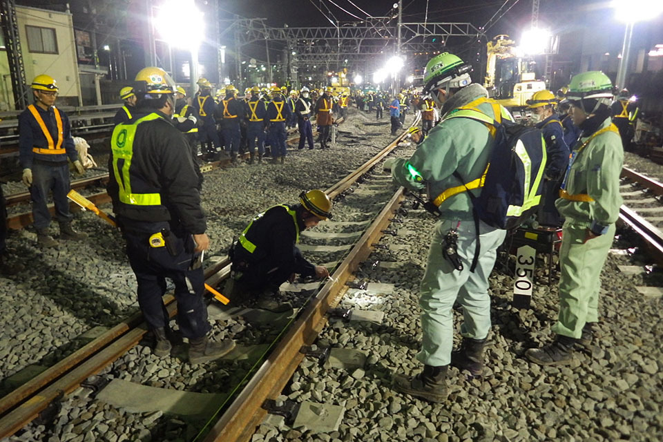 とうきょうスカイツリー駅付近仮線軌道切替工事 画像2