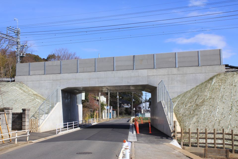 六実～逆井間複線化工事（架道橋） 画像1